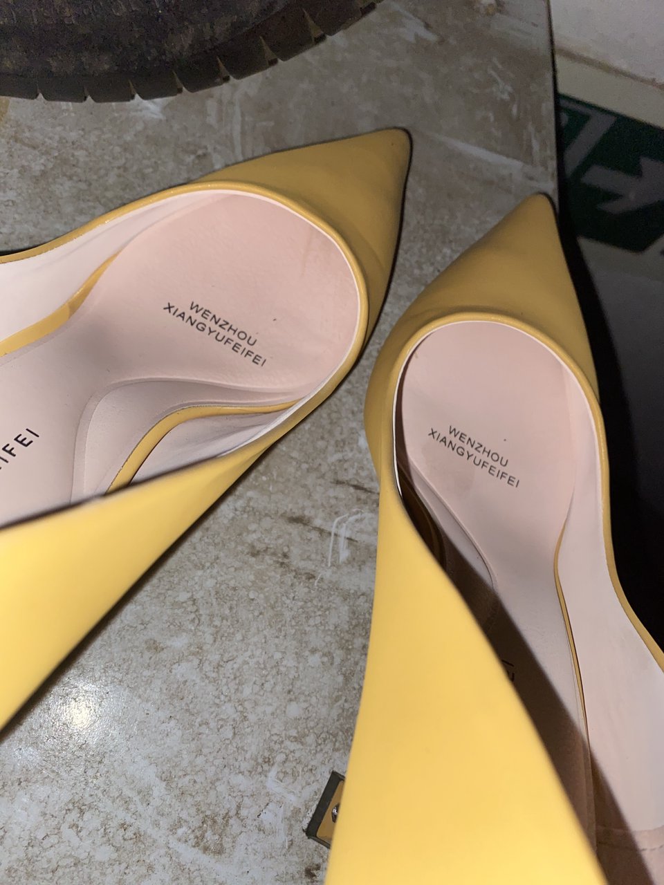 扫楼打胶【11P】_涩逼逼博客