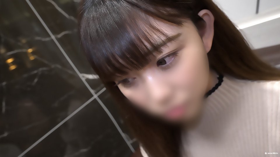 幼・未発达春に卒业したての18歳だけどカラダはまだ成熟しきれてなくて、その幼肌を中年男が欲望のまま楽しみ生中出しする映像。[2.61G]