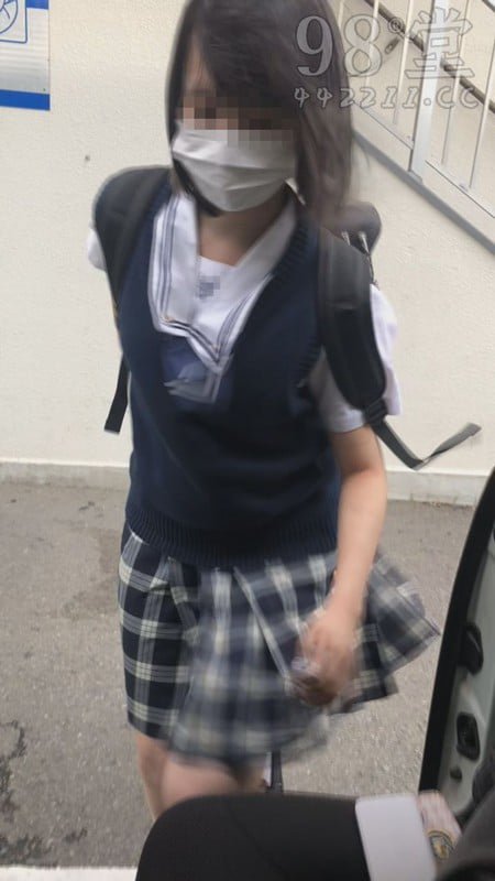 週末限定私立女子校黒髪美少女③学校の近くに迎えに行き驻车场でプチ露出・ホテルで挿入[MP4/717M]